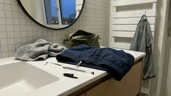 Kordelzug im Bund verschwunden? Mit einem Stift-Trick schnell wieder eingefädelt – plus Sicherheitscheck für Kinderkleidung